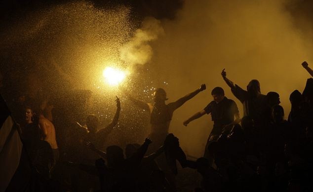 Ερυθρός Αστέρας – Παρτιζάν: Φωτιές στο Βελιγράδι (photos+video)