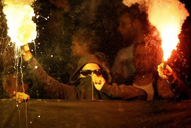 Ερυθρός Αστέρας – Παρτιζάν: Φωτιές στο Βελιγράδι (photos+video)