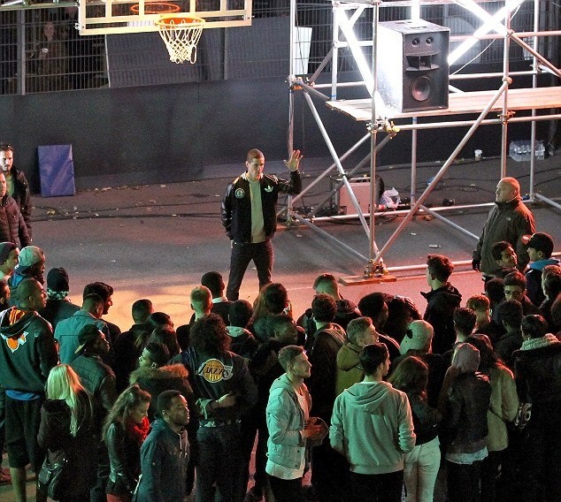 Τσέλσι: «Βούτηξε» στους θαυμαστές του ο Τόρες! (photos)