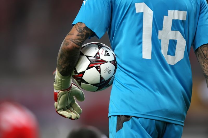 Ολυμπιακός: Σημαδέψτε… τον τοίχο (photos)