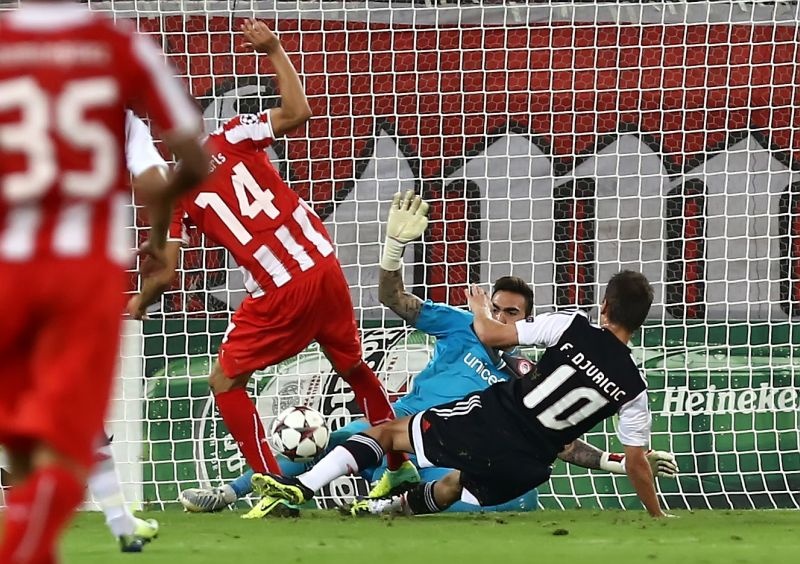 Ολυμπιακός: Σημαδέψτε… τον τοίχο (photos)