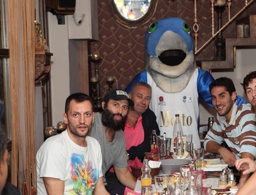 Ρέθυμνο: Το κέρασμα του Αγορίνου (photos)