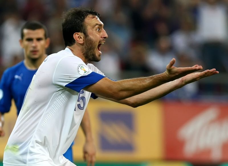 Εθνική Ανδρών: Με προσοχή στις… κάρτες (photos)