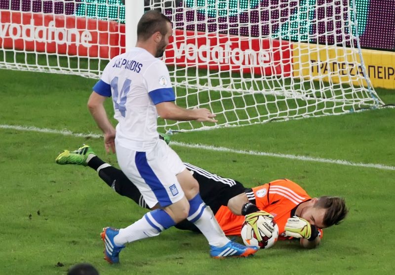 Εθνική Ανδρών: Με προσοχή στις… κάρτες (photos)