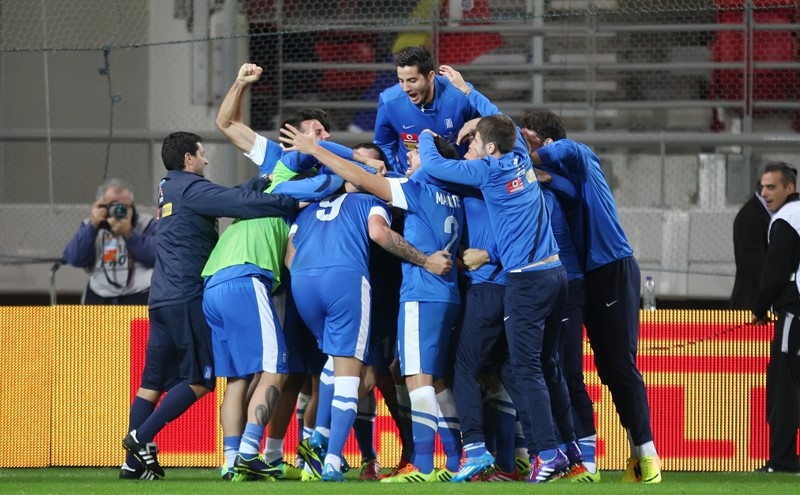 Ελλάδα: «Πνίγηκαν» από χαρά! (photos)