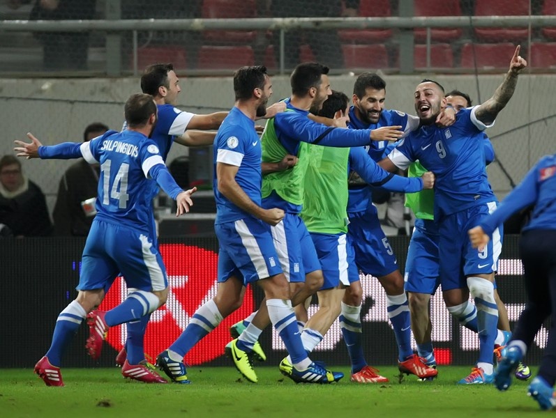Ελλάδα: «Πνίγηκαν» από χαρά! (photos)