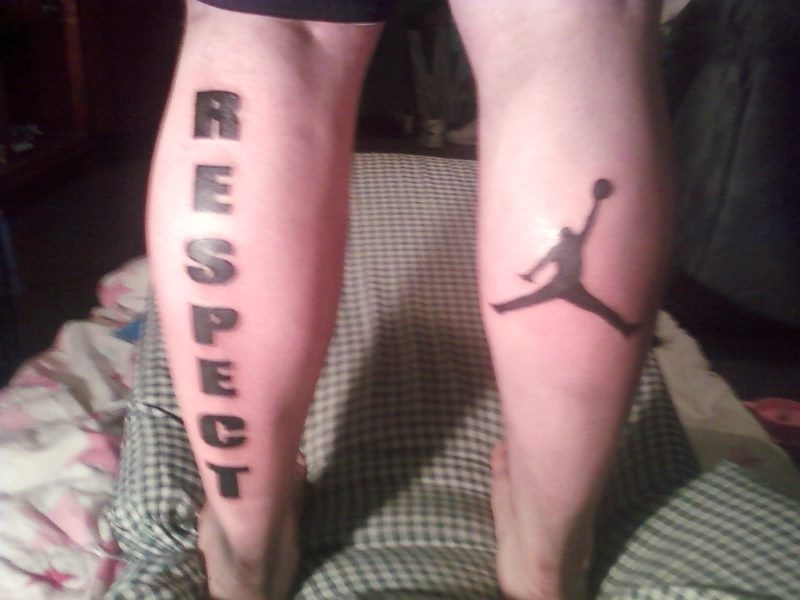 Σάρλοτ Μπόμπκατς: Τζόρνταν και σε τατουάζ (photos)