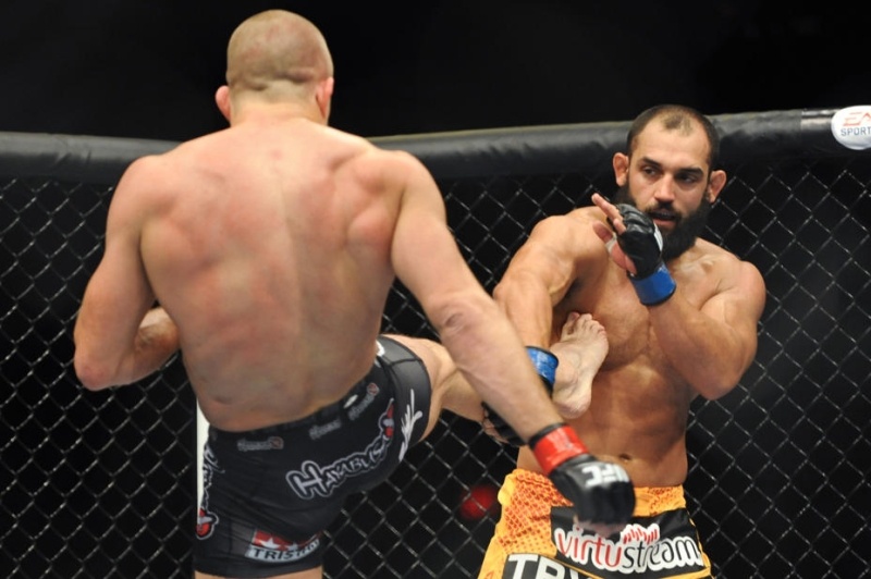 UFC 167: Με το ζόρι πρωταθλητής και… μαχητής ο St. Pierre (GIFs)