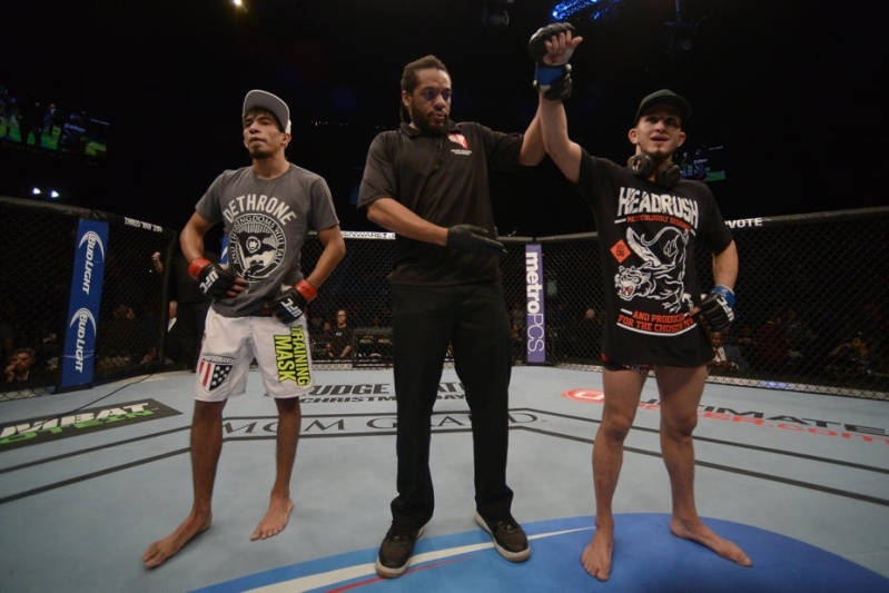 UFC 167: Με το ζόρι πρωταθλητής και… μαχητής ο St. Pierre (GIFs)