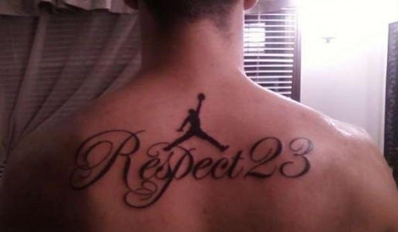 Σάρλοτ Μπόμπκατς: Τζόρνταν και σε τατουάζ (photos)