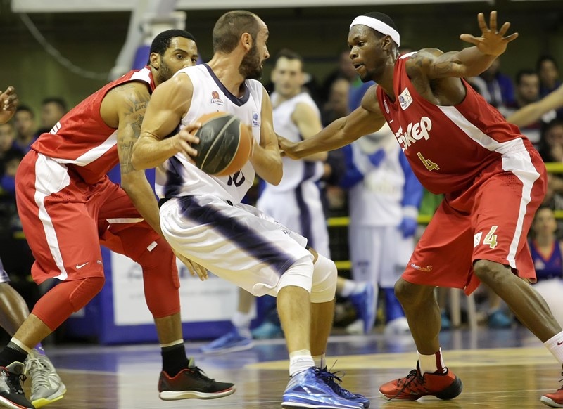 Πέτγουεϊ: «Περίεργο συναισθηματικά παιχνίδι» (photos)