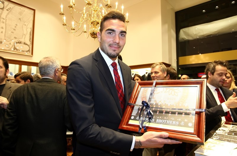 Ολυμπιακός: Στα εγκαίνια της Βrooks Brothers (photos)