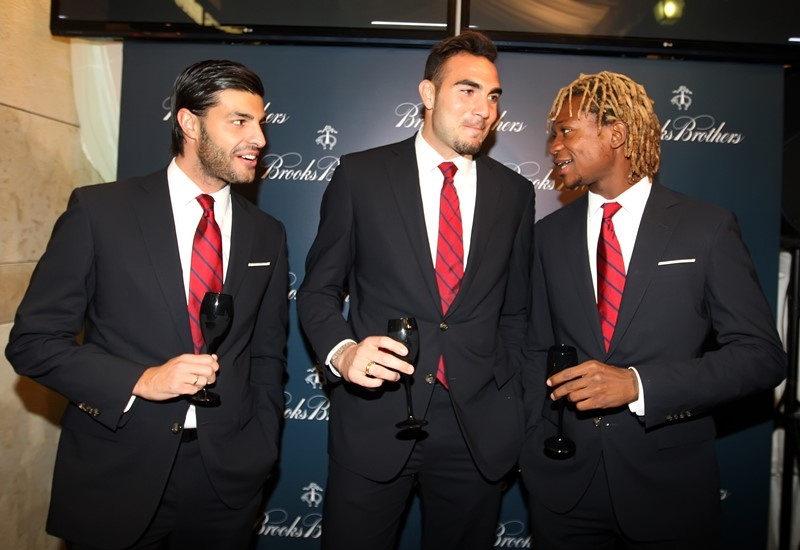 Ολυμπιακός: Στα εγκαίνια της Βrooks Brothers (photos)