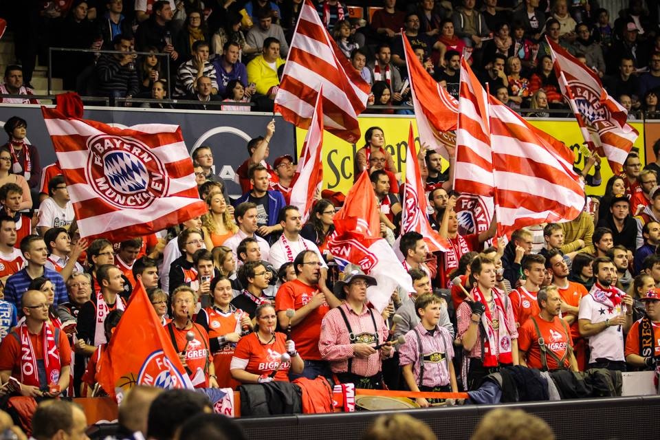 Μπάγερν Μονάχου: «Παγωμάρα» από το διπλό της Ζιελόνα (photos)