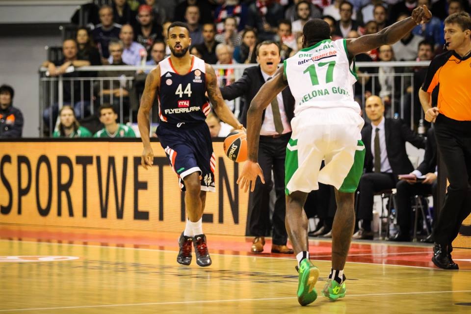 Μπάγερν Μονάχου: «Παγωμάρα» από το διπλό της Ζιελόνα (photos)