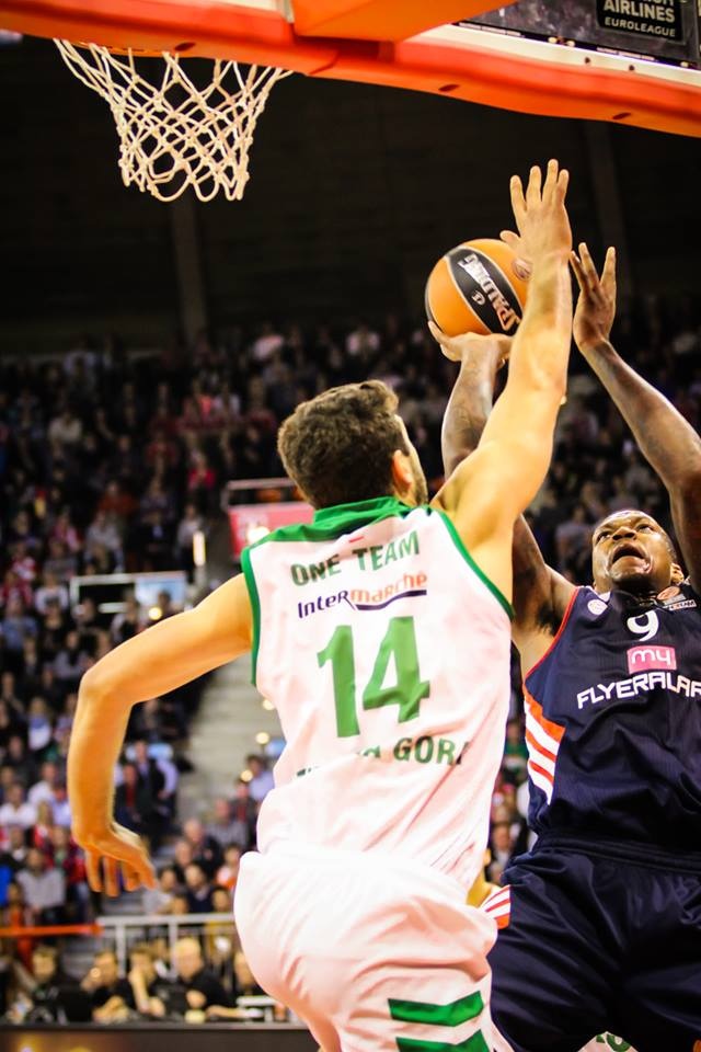 Μπάγερν Μονάχου: «Παγωμάρα» από το διπλό της Ζιελόνα (photos)