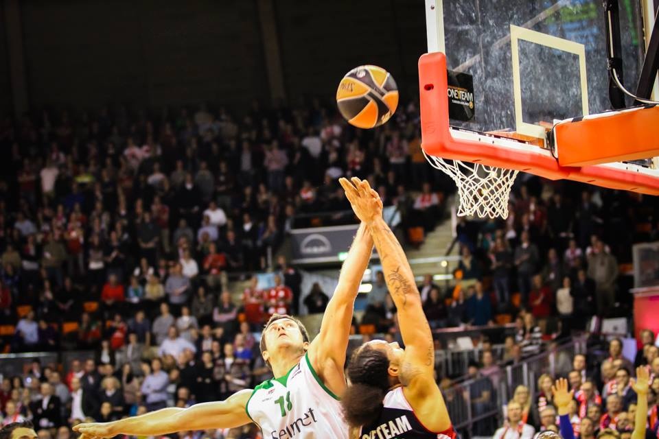 Μπάγερν Μονάχου: «Παγωμάρα» από το διπλό της Ζιελόνα (photos)