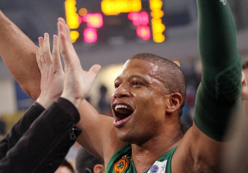 Παναθηναϊκός: B for… Batiste’s Birthday! (photos+videos)