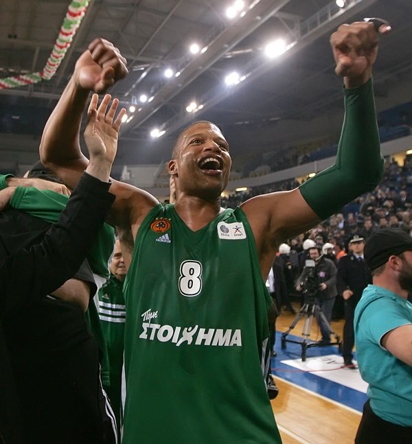 Παναθηναϊκός: B for… Batiste’s Birthday! (photos+videos)