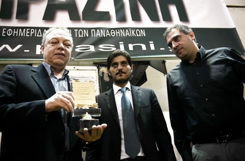 Αποθέωση Δ. Γιαννακόπουλου στη βράβευση από τον ερασιτέχνη (Videos+Photos)