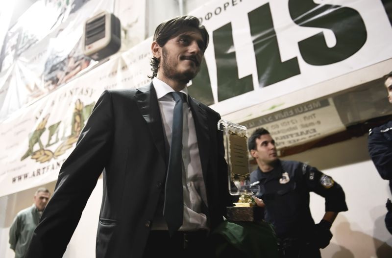Αποθέωση Δ. Γιαννακόπουλου στη βράβευση από τον ερασιτέχνη (Videos+Photos)
