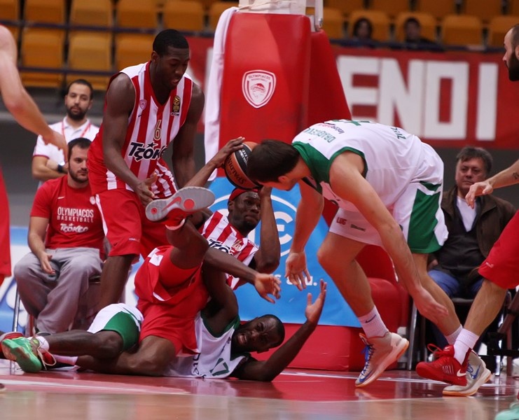 Πέτγουεϊ: «Ευχαριστώ Θύρα 7» (photos)