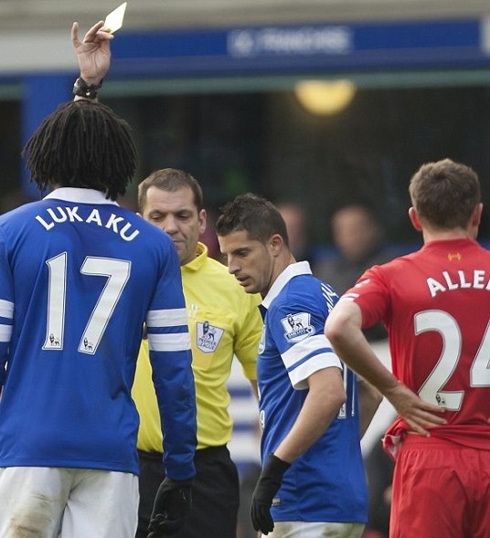 Έβερτον – Λίβερπουλ: Σαν τα… κοκόρια Μιραλάς και Σουάρεζ! (photos+video)