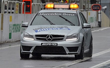 Ρεντ Μπουλ: Φέτελ και 13! (photos)
