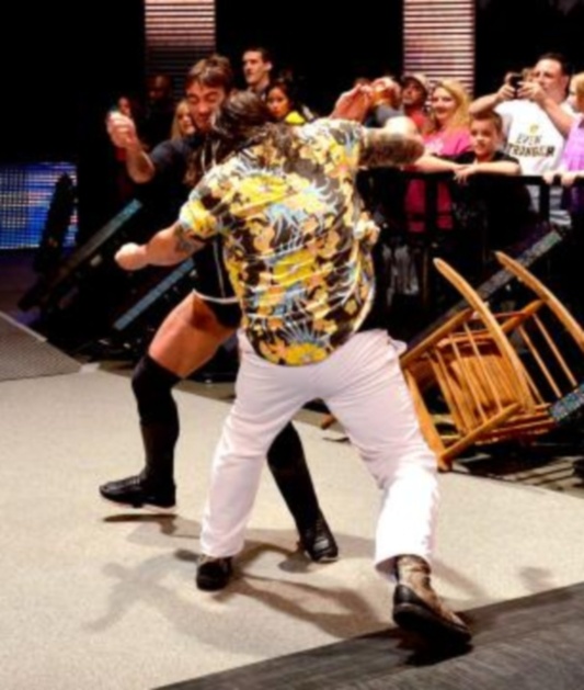 SmackDown: «Δύναμη» οι Wyatt Family (photos+videos)