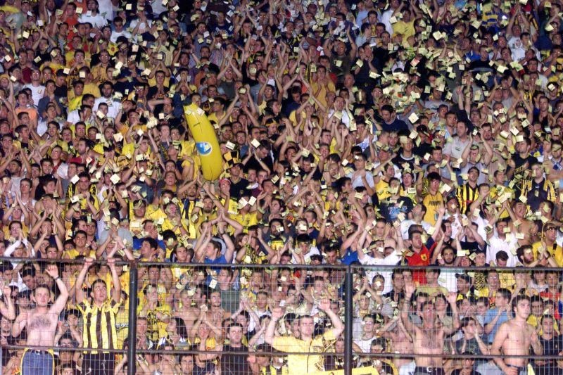 ΠΑΟΚ – Άρης: Η Θεσσαλονίκη… στις φλόγες (videos+photos)