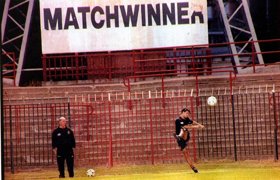 Μάντσεστερ Γιουνάιτεντ: 40 σπάνιες φωτογραφίες του… 40χρονου Γκιγκς! (photos)