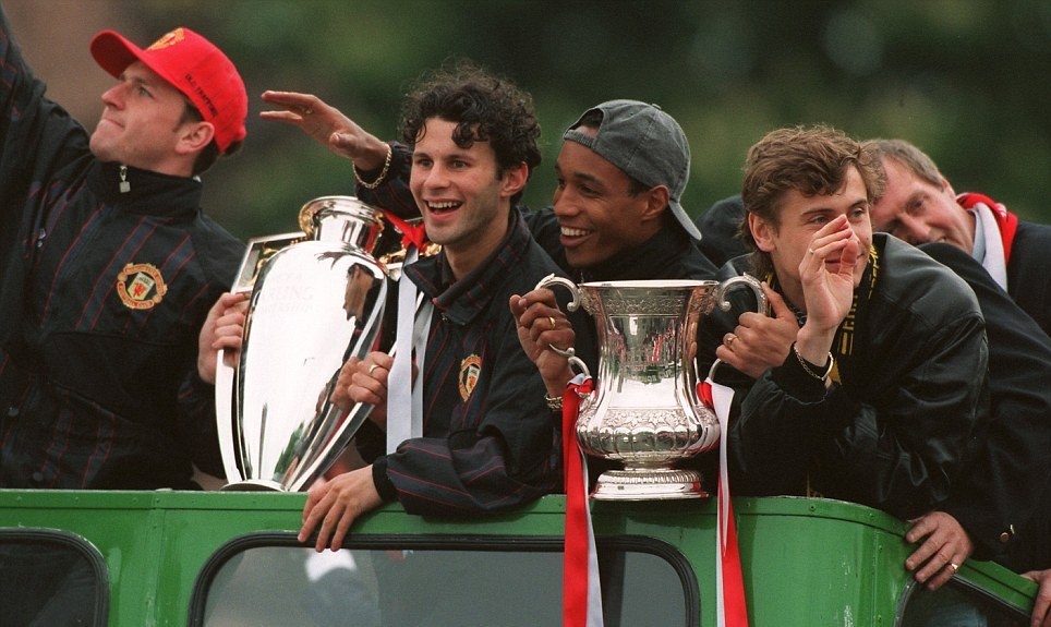 Μάντσεστερ Γιουνάιτεντ: 40 σπάνιες φωτογραφίες του… 40χρονου Γκιγκς! (photos)