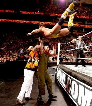 Survivor Series: Πρωταθλητής με πρωταθλητή (videos+photos)