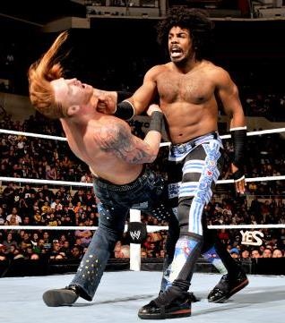 Raw SuperShow: Θέλει όλες τις ζώνες ο Orton (photos+videos)