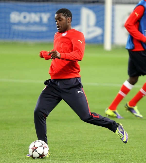 Παρί - Ολυμπιακός: Οι... Γάλλοι του Πειραιά (photos)