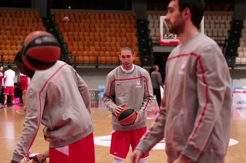 Ολυμπιακός: Η προπόνηση στο ΣΕΦ (video+photos)