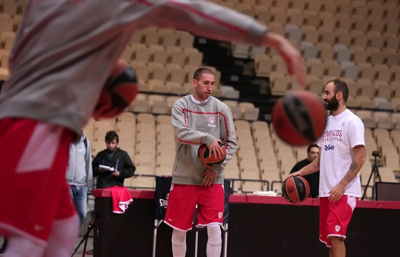 Ολυμπιακός: Η προπόνηση στο ΣΕΦ (video+photos)