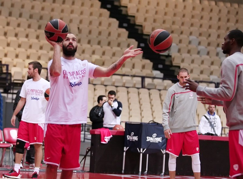 Ολυμπιακός: Η προπόνηση στο ΣΕΦ (video+photos)