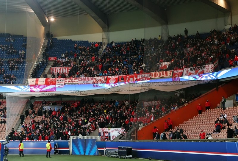 Ολυμπιακός: «Ερυθρόλευκο» το «Παρκ ντε Πρενς» (photos)