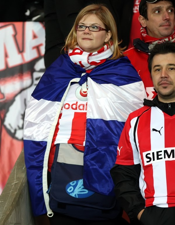 Παρί – Ολυμπιακός: Οι σέξι παρουσίες (photos)