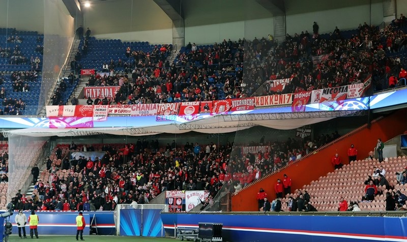 Ολυμπιακός: «Ερυθρόλευκο» το «Παρκ ντε Πρενς» (photos)