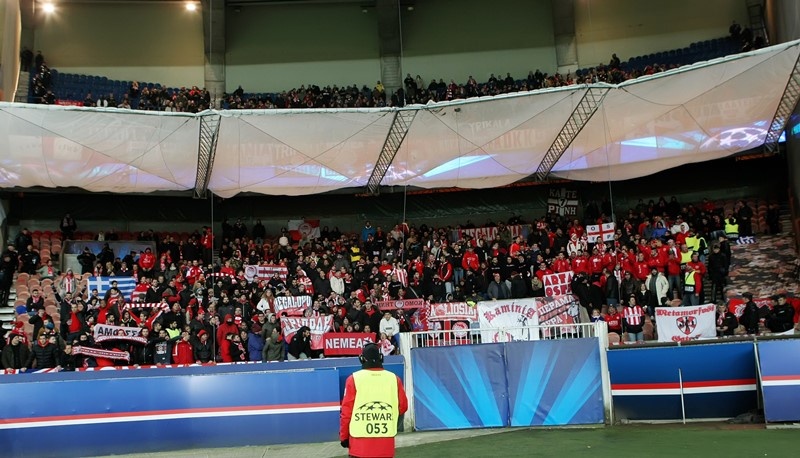 Ολυμπιακός: «Ερυθρόλευκο» το «Παρκ ντε Πρενς» (photos)