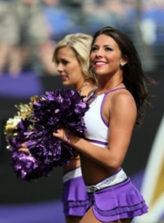 NFL: Και στο κρύο οι Cheerleaders (photos)