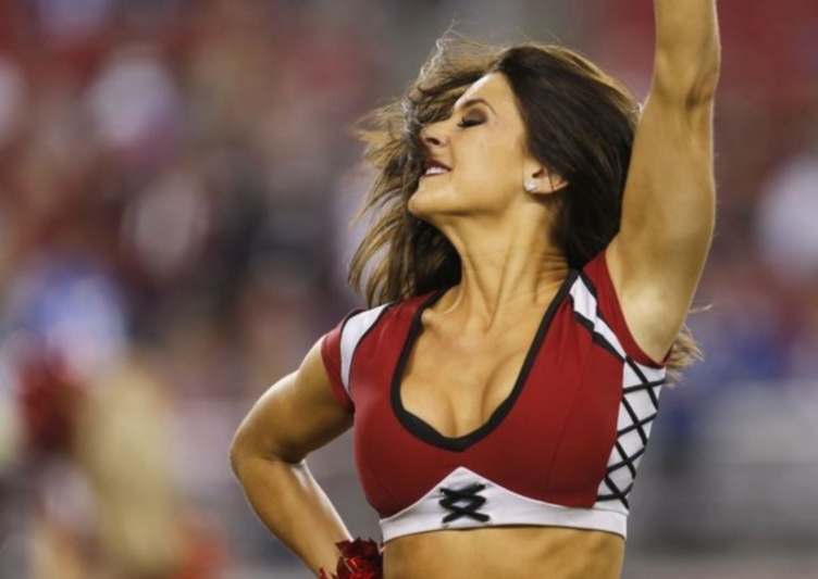 NFL: Και στο κρύο οι Cheerleaders (photos)