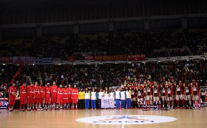 Ολυμπιακός: Επεισοδιακό ρεκόρ (video+photos)