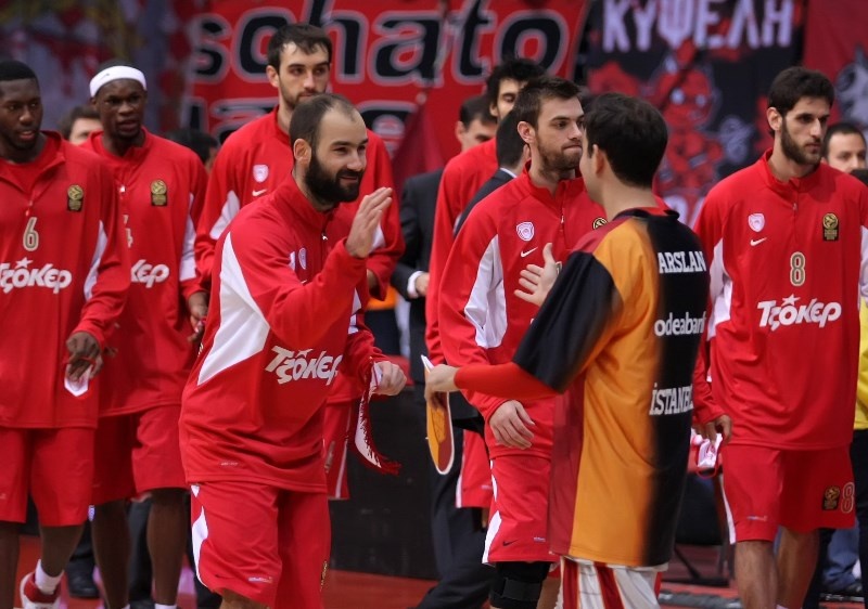 Ολυμπιακός: Επεισοδιακό ρεκόρ (video+photos)