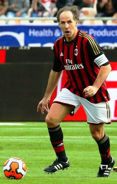 Το έχουν ακόμα οι παλαίμαχοι της Μίλαν (photos+video)