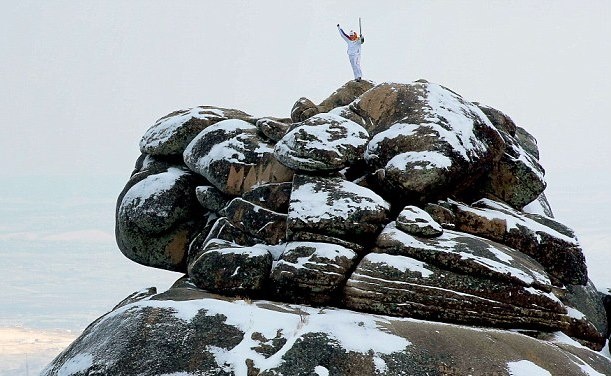 Σπορ: Το κάρφωμα… scream, η μπουνιά και το… όρθιο σπαγγάτο (photos)