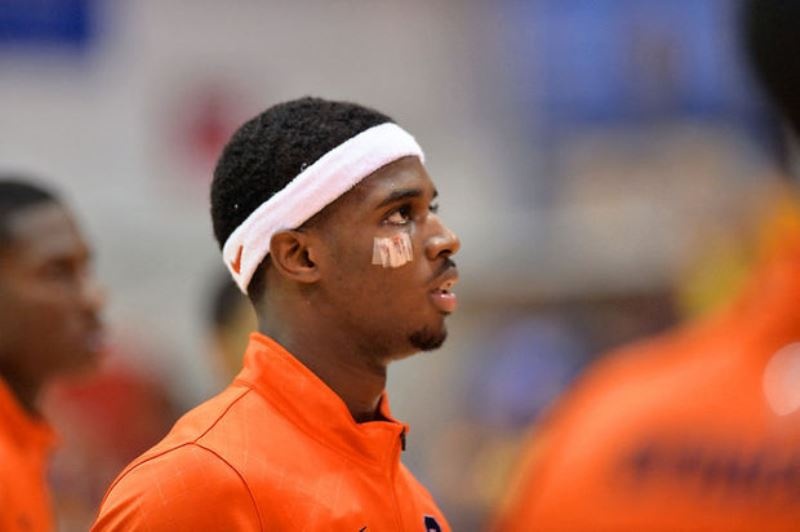 NCAA: Τον σκότωσε και χωρίς φάουλ! (video+photos)