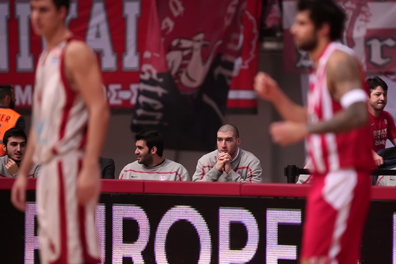 Ολυμπιακός: Ευχές από adidas σε Καββαδά (photos)